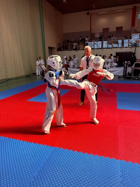 Walka kumite na turnieju